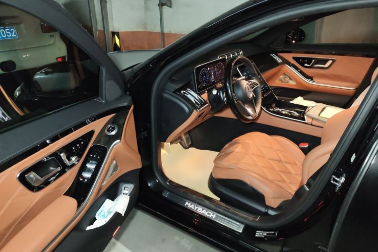 Used Mercedes-Benz Maybach S-Class 2023 S 480 4MATIC Driver Seat