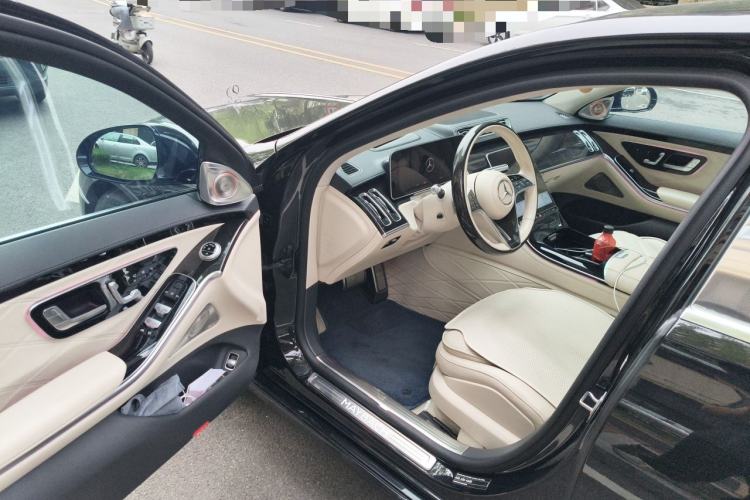 Used Mercedes-Benz Maybach S-Class 2023 S 480 4MATIC Driver Seat