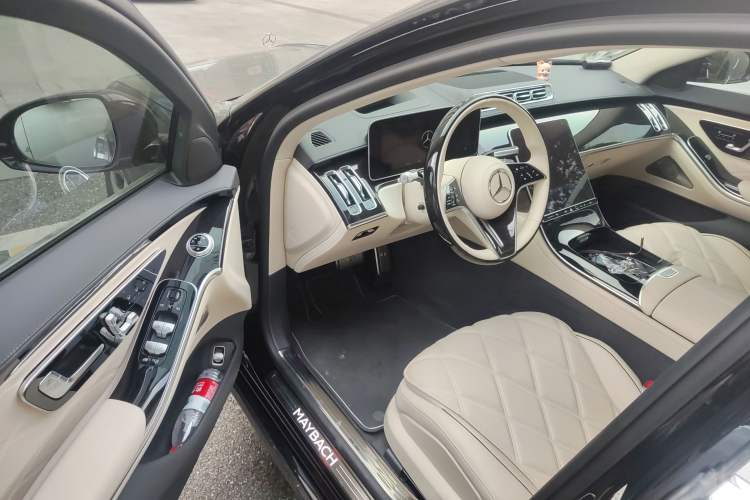 Used Mercedes-Benz Maybach S-Class 2023 S 480 4MATIC Driver Seat