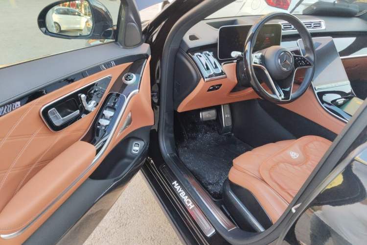 Used Mercedes-Benz Maybach S-Class 2023 S 480 4MATIC Driver Seat