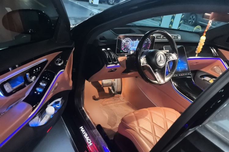 Used Mercedes-Benz Maybach S-Class 2023 S 480 4MATIC Driver Seat