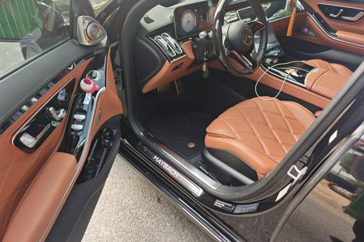 Used Mercedes-Benz Maybach S-Class 2023 S 480 4MATIC Driver Seat