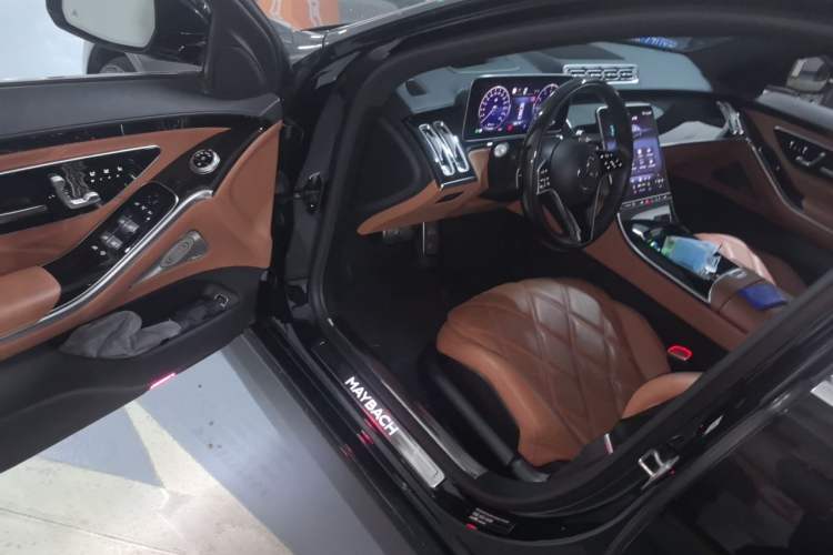 Used Mercedes-Benz Maybach S-Class 2023 S 480 4MATIC Driver Seat