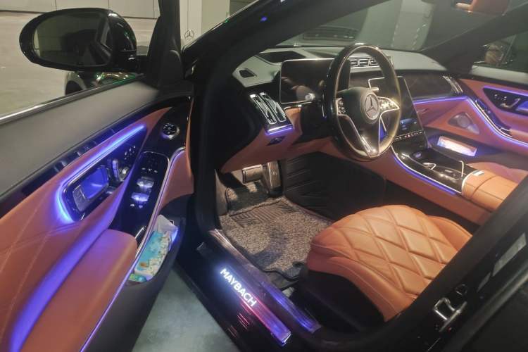 Used Mercedes-Benz Maybach S-Class 2023 S 480 4MATIC Driver Seat