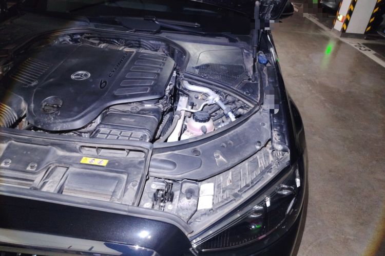 Used Mercedes-Benz Maybach S-Class 2023 S 480 4MATIC Engine Bay Left
