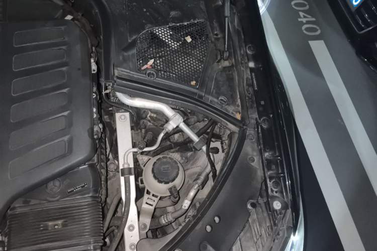 Used Mercedes-Benz Maybach S-Class 2023 S 480 4MATIC Engine Bay Left