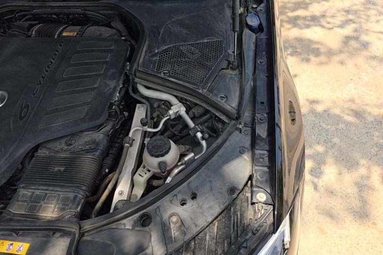 Used Mercedes-Benz Maybach S-Class 2023 S 480 4MATIC Engine Bay Left