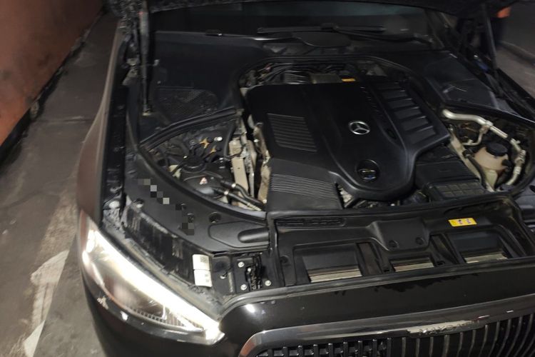 Used Mercedes-Benz Maybach S-Class 2023 S 480 4MATIC Engine Bay Right