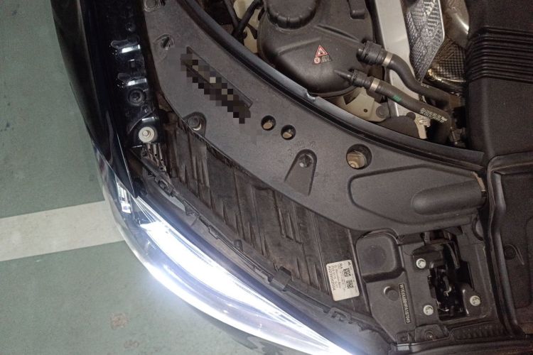 Used Mercedes-Benz Maybach S-Class 2023 S 480 4MATIC Engine Bay Right
