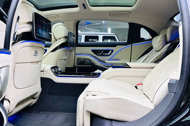 Used Mercedes-Benz Maybach S-Class 2023 S 480 4MATIC Exterior 6