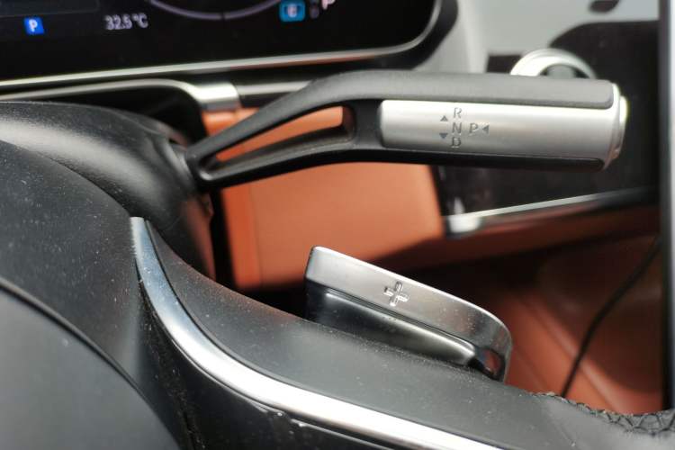 Used Mercedes-Benz Maybach S-Class 2023 S 480 4MATIC Gear Lever