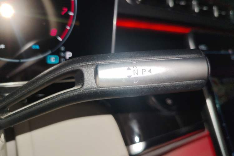 Used Mercedes-Benz Maybach S-Class 2023 S 480 4MATIC Gear Lever