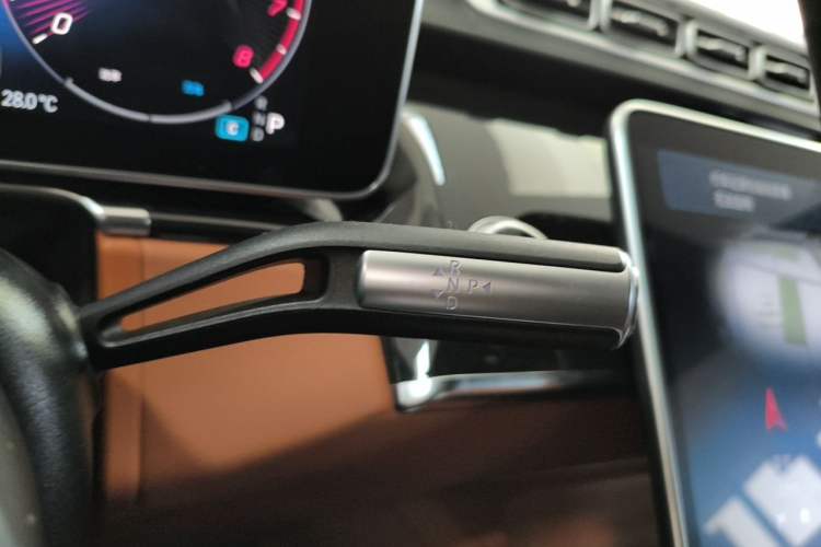 Used Mercedes-Benz Maybach S-Class 2023 S 480 4MATIC Gear Lever