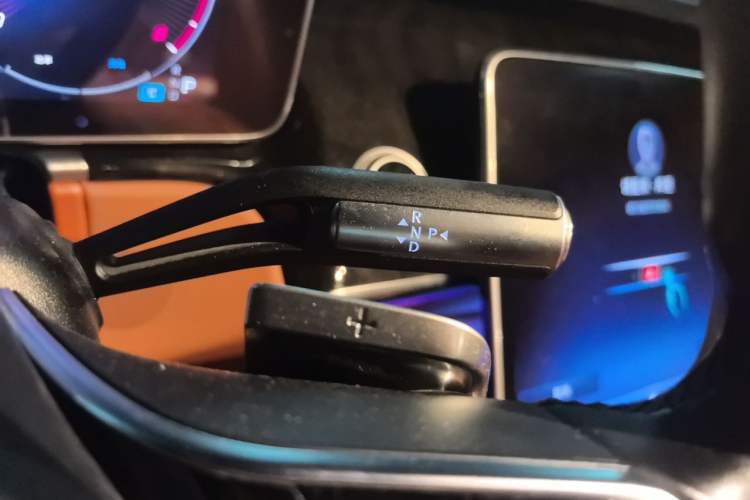 Used Mercedes-Benz Maybach S-Class 2023 S 480 4MATIC Gear Lever