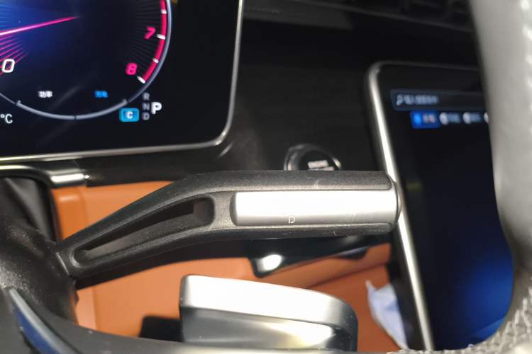 Used Mercedes-Benz Maybach S-Class 2023 S 480 4MATIC Gear Lever