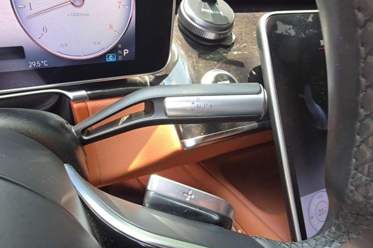Used Mercedes-Benz Maybach S-Class 2023 S 480 4MATIC Gear Lever