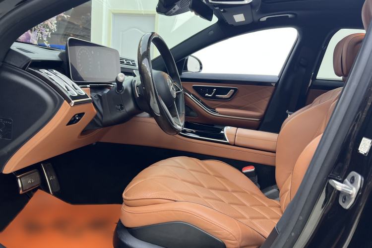 Used Mercedes-Benz Maybach S-Class 2023 S 480 4MATIC Interior 3