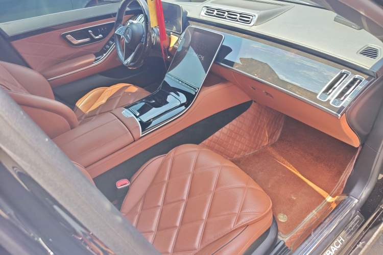 Used Mercedes-Benz Maybach S-Class 2023 S 480 4MATIC Interior 4