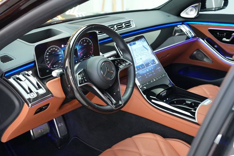 Used Mercedes-Benz Maybach S-Class 2023 S 480 4MATIC Interior 5