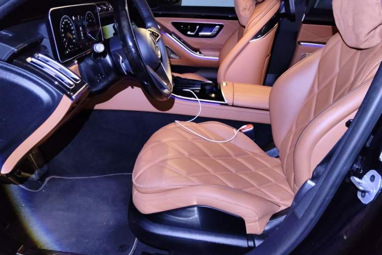 Used Mercedes-Benz Maybach S-Class 2023 S 480 4MATIC Left Front Seat