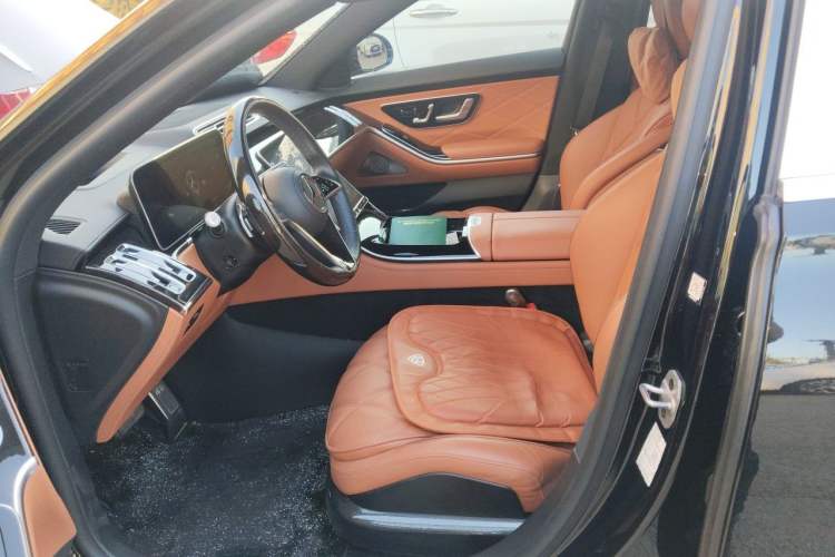 Used Mercedes-Benz Maybach S-Class 2023 S 480 4MATIC Left Front Seat