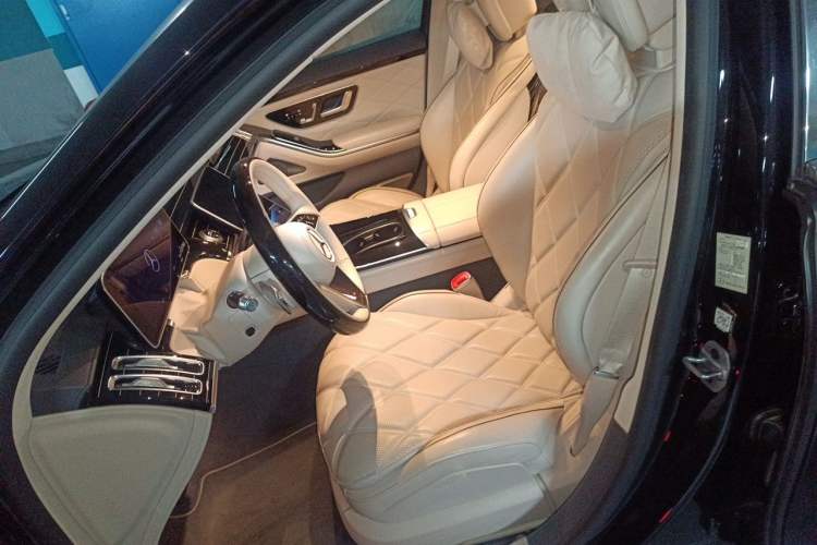 Used Mercedes-Benz Maybach S-Class 2023 S 480 4MATIC Left Front Seat