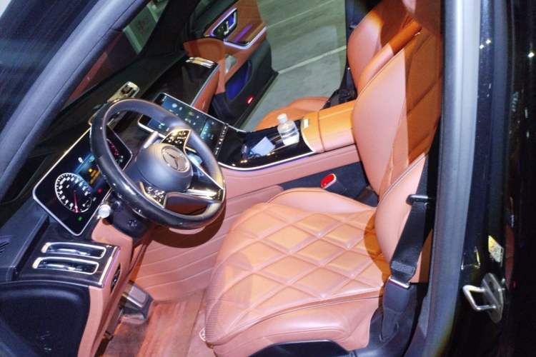 Used Mercedes-Benz Maybach S-Class 2023 S 480 4MATIC Left Front Seat