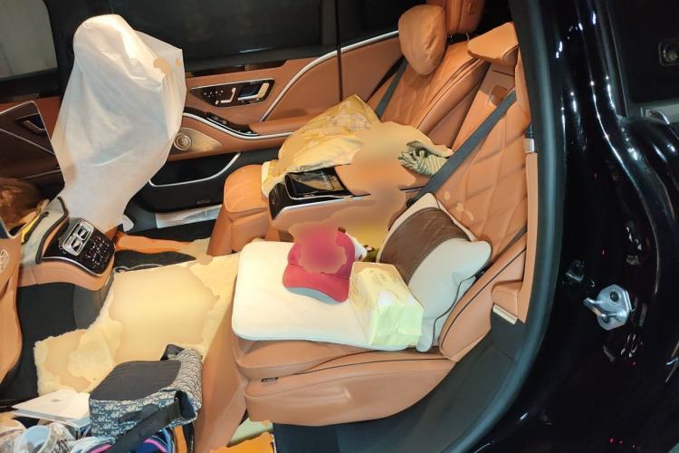 Used Mercedes-Benz Maybach S-Class 2023 S 480 4MATIC Left Rear Seat
