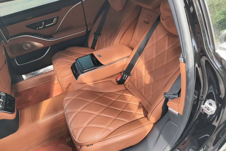 Used Mercedes-Benz Maybach S-Class 2023 S 480 4MATIC Left Rear Seat
