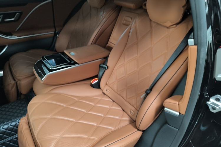 Used Mercedes-Benz Maybach S-Class 2023 S 480 4MATIC Left Rear Seat