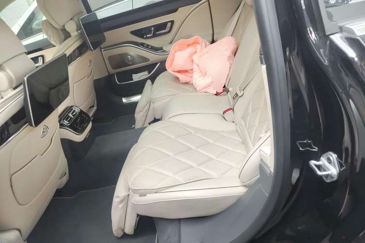 Used Mercedes-Benz Maybach S-Class 2023 S 480 4MATIC Left Rear Seat