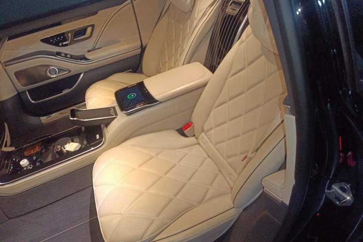 Used Mercedes-Benz Maybach S-Class 2023 S 480 4MATIC Left Rear Seat