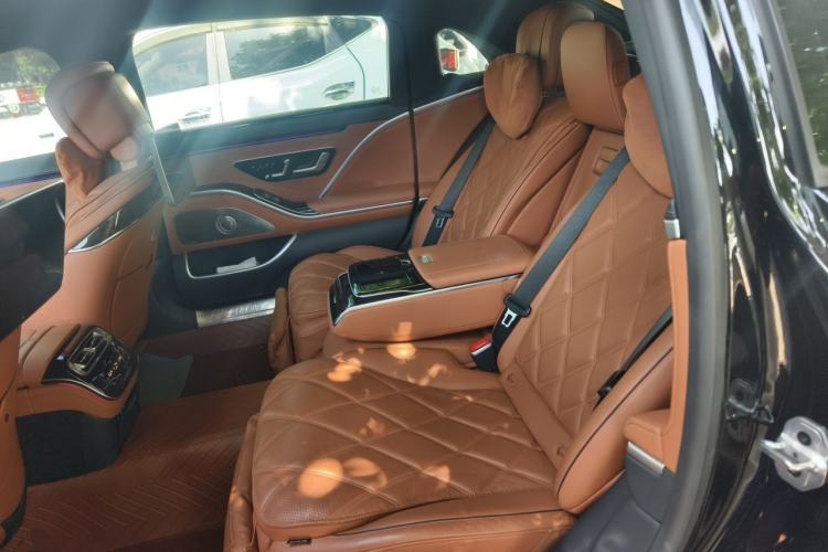 Used Mercedes-Benz Maybach S-Class 2023 S 480 4MATIC Left Rear Seat