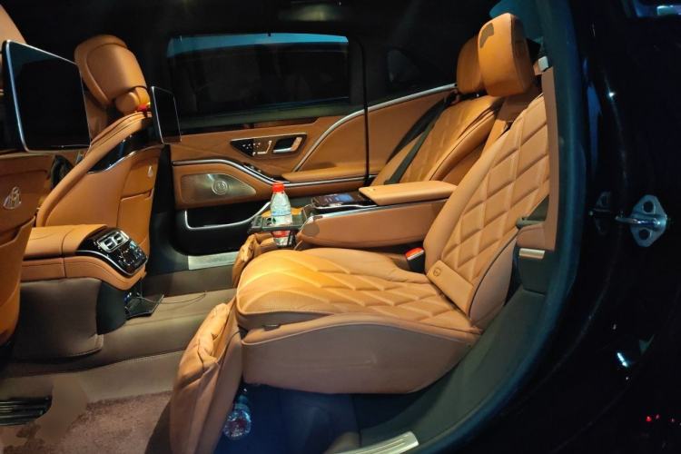 Used Mercedes-Benz Maybach S-Class 2023 S 480 4MATIC Left Rear Seat