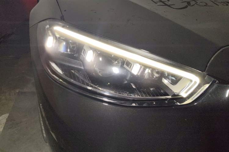 Used Mercedes-Benz Maybach S-Class 2023 S 480 4MATIC Right Front Headlight
