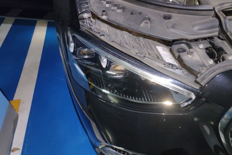 Used Mercedes-Benz Maybach S-Class 2023 S 480 4MATIC Right Front Headlight