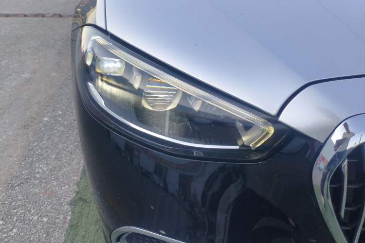 Used Mercedes-Benz Maybach S-Class 2023 S 480 4MATIC Right Front Headlight