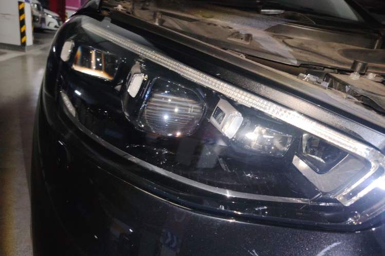 Used Mercedes-Benz Maybach S-Class 2023 S 480 4MATIC Right Front Headlight