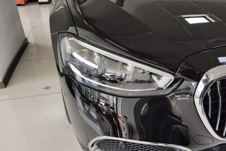 Used Mercedes-Benz Maybach S-Class 2023 S 480 4MATIC Right Front Headlight