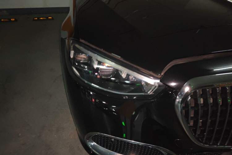 Used Mercedes-Benz Maybach S-Class 2023 S 480 4MATIC Right Front Headlight