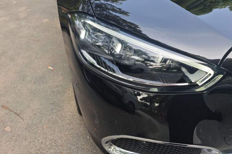 Used Mercedes-Benz Maybach S-Class 2023 S 480 4MATIC Right Front Headlight
