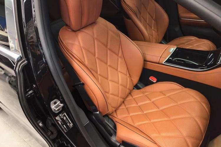 Used Mercedes-Benz Maybach S-Class 2023 S 480 4MATIC Right Front Seat