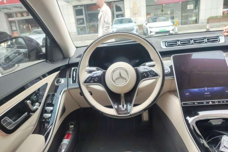 Used Mercedes-Benz Maybach S-Class 2023 S 480 4MATIC Steering Wheel
