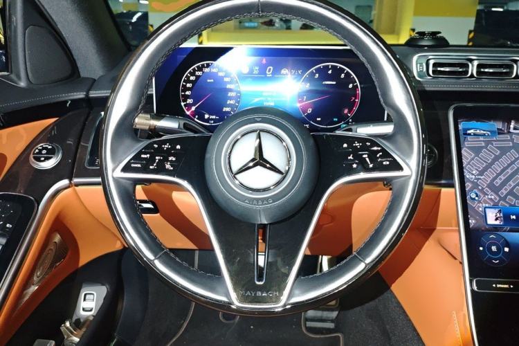 Used Mercedes-Benz Maybach S-Class 2023 S 480 4MATIC Steering Wheel