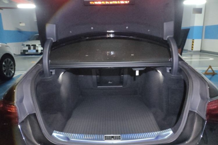 Used Mercedes-Benz Maybach S-Class 2023 S 480 4MATIC Trunk