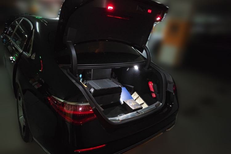 Used Mercedes-Benz Maybach S-Class 2023 S 480 4MATIC Trunk
