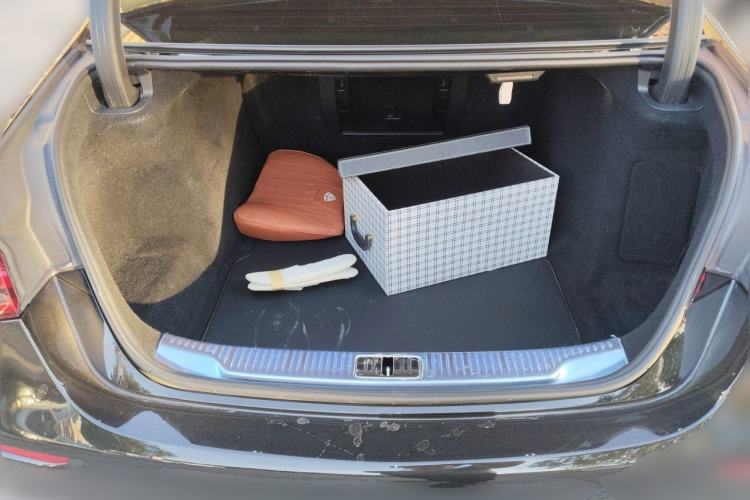 Used Mercedes-Benz Maybach S-Class 2023 S 480 4MATIC Trunk