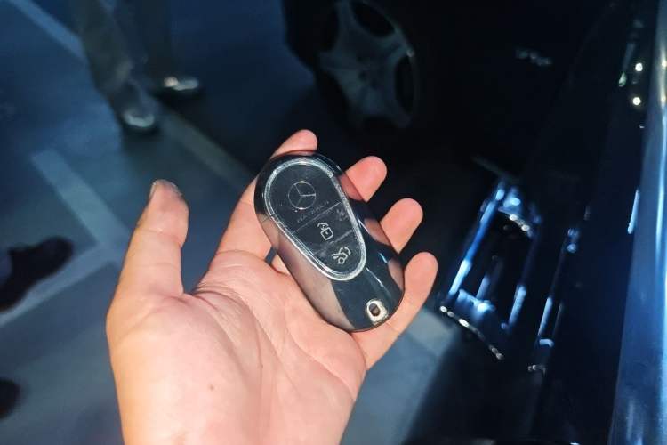 Used Mercedes-Benz Maybach S-Class 2023 S 480 4MATIC Vehicle Key