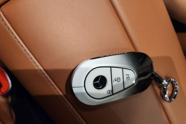Used Mercedes-Benz Maybach S-Class 2023 S 480 4MATIC Vehicle Key
