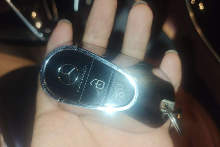 Used Mercedes-Benz Maybach S-Class 2023 S 480 4MATIC Vehicle Key
